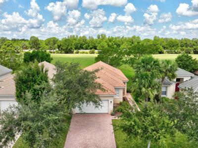 688 NW Stanford Lane, Port Saint Lucie, FL 34986