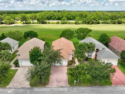 688 NW Stanford Lane, Port Saint Lucie, FL 34986