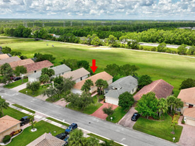 688 NW Stanford Lane, Port Saint Lucie, FL 34986