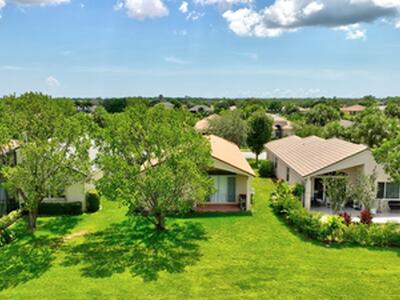 688 NW Stanford Lane, Port Saint Lucie, FL 34986