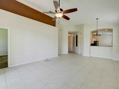 688 NW Stanford Lane, Port Saint Lucie, FL 34986