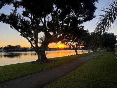 5184 Jog Lane, Delray Beach, FL 33484