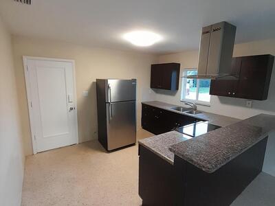 145 SW 8th Avenue, Boynton Beach, FL 33435