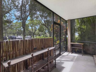 955 Egret Circle, Delray Beach, FL 33444