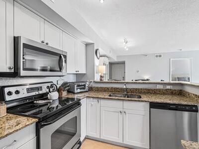 145 Yacht Club Way, Hypoluxo, FL 33462