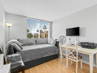 145 Yacht Club Way, Hypoluxo, FL 33462