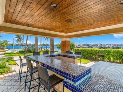 145 Yacht Club Way, Hypoluxo, FL 33462