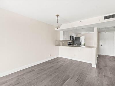 17 Royal Palm Way, Boca Raton, FL 33432