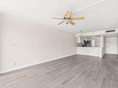 17 Royal Palm Way, Boca Raton, FL 33432