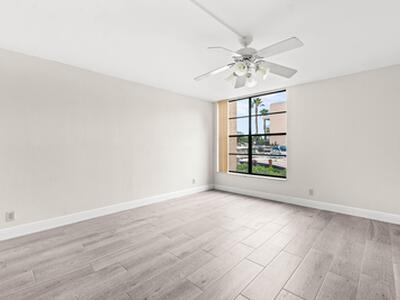 17 Royal Palm Way, Boca Raton, FL 33432