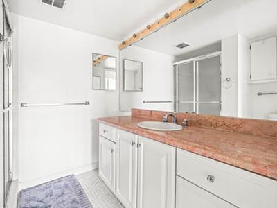 17 Royal Palm Way, Boca Raton, FL 33432