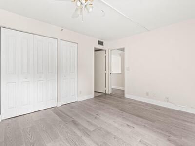 17 Royal Palm Way, Boca Raton, FL 33432