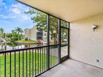 17 Royal Palm Way, Boca Raton, FL 33432