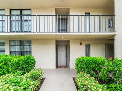 17 Royal Palm Way, Boca Raton, FL 33432