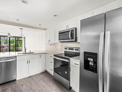 17 Royal Palm Way, Boca Raton, FL 33432