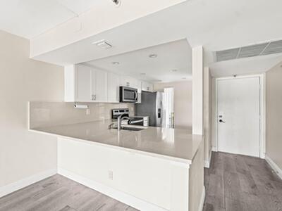 17 Royal Palm Way, Boca Raton, FL 33432