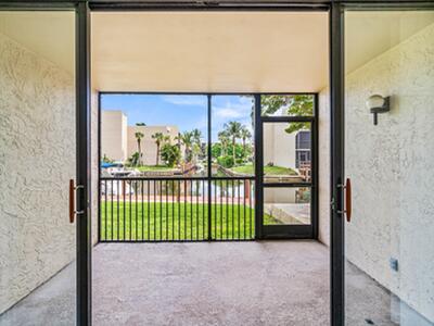 17 Royal Palm Way, Boca Raton, FL 33432