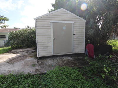 1205 W 24th Street, Riviera Beach, FL 33404