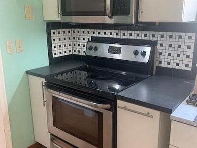 5901 Garden Avenue, West Palm Beach, FL 33405