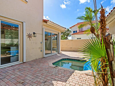 1468 Mariner Way, Hollywood, FL 33019