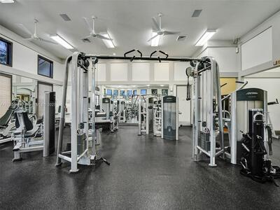 1468 Mariner Way, Hollywood, FL 33019