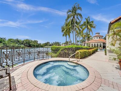 1468 Mariner Way, Hollywood, FL 33019