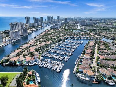 1468 Mariner Way, Hollywood, FL 33019