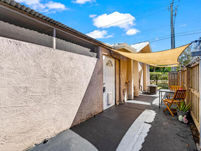 13916 Folkestone Circle, Wellington, FL 33414