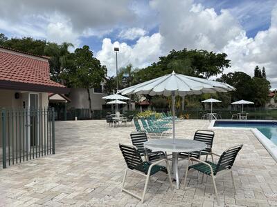 9121 W Sunrise Boulevard, Plantation, FL 33322