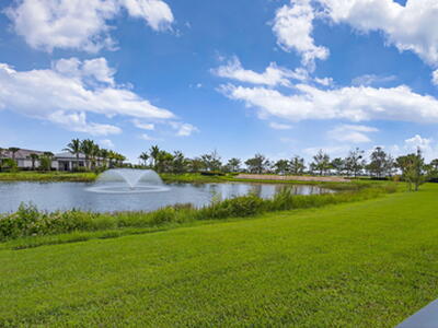 10904 Stellar Circle, Palm Beach Gardens, FL 33412