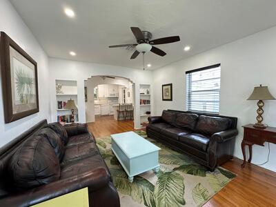 442 38th Street, West Palm Beach, FL 33407