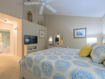 4139 NE Moon River Circle, Jensen Beach, FL 34957