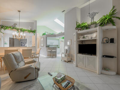 4139 NE Moon River Circle, Jensen Beach, FL 34957