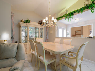 4139 NE Moon River Circle, Jensen Beach, FL 34957