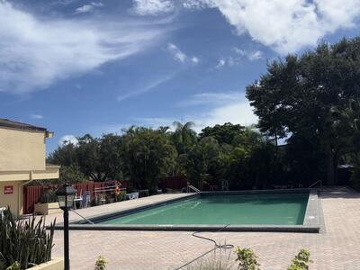 2950 SW 22nd Circle, Delray Beach, FL 33445