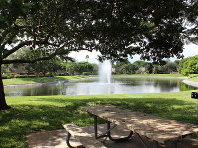 2950 SW 22nd Circle, Delray Beach, FL 33445