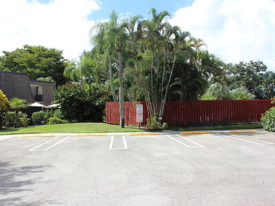 2950 SW 22nd Circle, Delray Beach, FL 33445