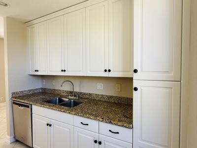 West Palm Beach, FL 33401