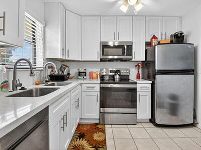 21894 Lake Forest Circle, Boca Raton, FL 33433