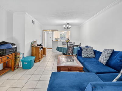 21894 Lake Forest Circle, Boca Raton, FL 33433