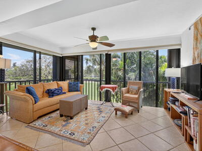 704 Clubhouse Circle, Jupiter, FL 33477