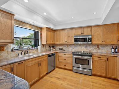 704 Clubhouse Circle, Jupiter, FL 33477