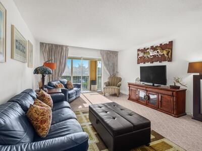 1111 S Ocean Boulevard, Boca Raton, FL 33432