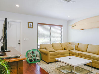 1678 Park Street, Juno Beach, FL 33408