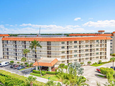 2871 N Ocean Boulevard, Boca Raton, FL 33431