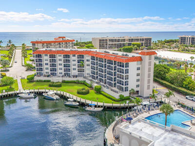 2871 N Ocean Boulevard, Boca Raton, FL 33431