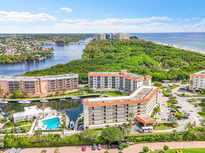 2871 N Ocean Boulevard, Boca Raton, FL 33431