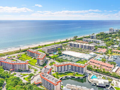 2871 N Ocean Boulevard, Boca Raton, FL 33431