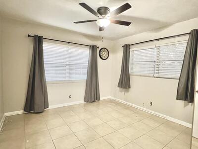 340 W Blue Heron Boulevard, Riviera Beach, FL 33404