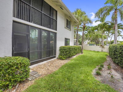 100 Pelican Pointe Drive, Delray Beach, FL 33483